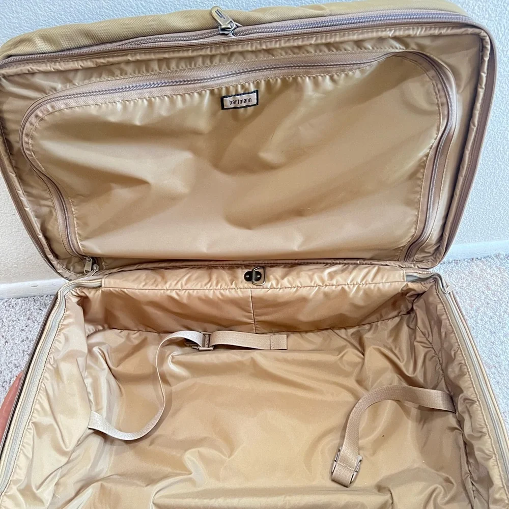 HARTMANN Nylon Leather trim Travel Luggage CarryOn Bag‎ Travel two read bellow